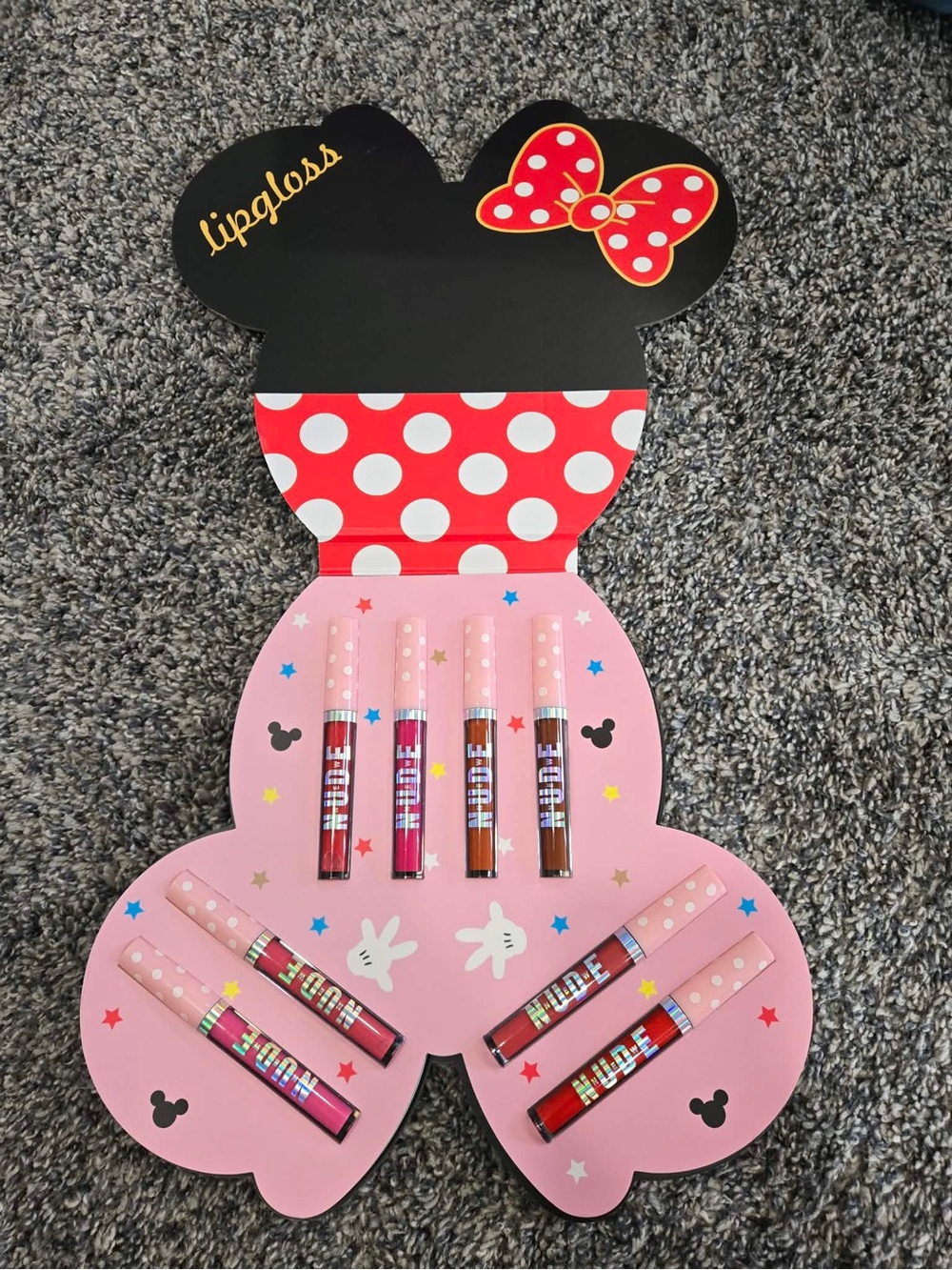 Lipgloss Gift Set - Black and Red Minnie-Inspired Design - Picture 2 of 2